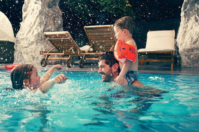 Featured image for Combating Boredom: Finding Activities and Entertainment as a Solo Hotel Guest